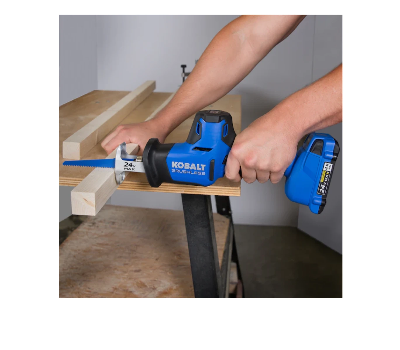Kobalt KRS 124B-03 24-volt Max Variable Speed Brushless Cordless Reciprocating Saw (Tool Only) 6 Kobalt KRS 124B-03 24-volt Max Variable Speed Brushless Cordless Reciprocating Saw (Tool Only) - Image 4