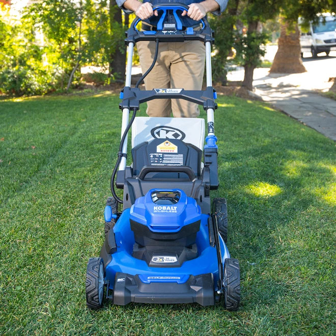 Kobalt 2x24-Volt (48-Volt Total) Brushless 20-in Self-Propelled Cordless Electric Lawn Mower 5 Ah 3 Kobalt 2x24-Volt (48-Volt Total) Brushless 20-in Self-Propelled Cordless Electric Lawn Mower 5 Ah